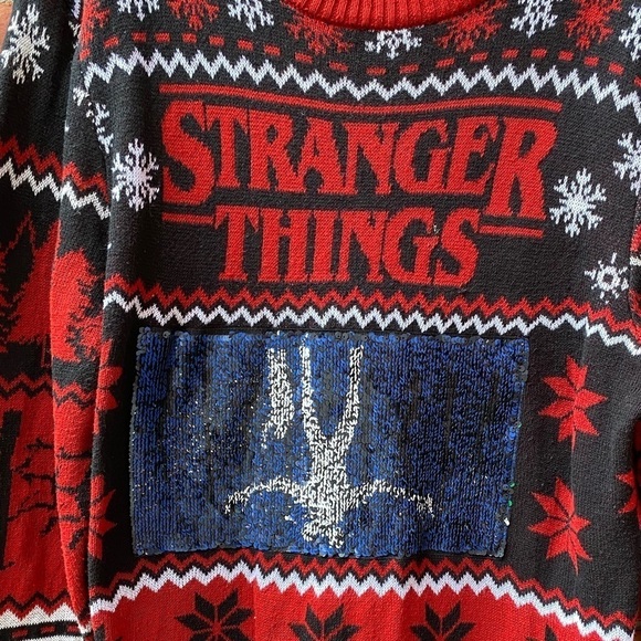 Stranger Things Adult XL Flip Sequin Red Fair Isle Sweater - Picture 2 of 9